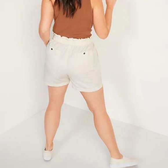 Old Navy High-Waisted Twill Utility Shorts for Women -- 4.5-inch inseam New - Picture 2 of 5